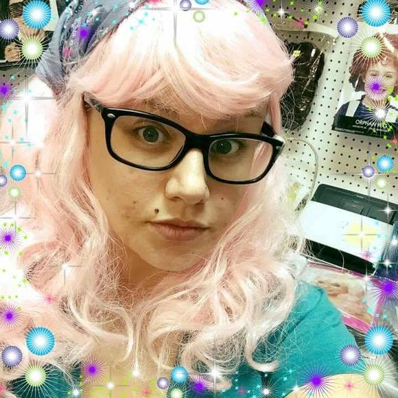 Meet your Posher, Jessica - Picture 1 of 1